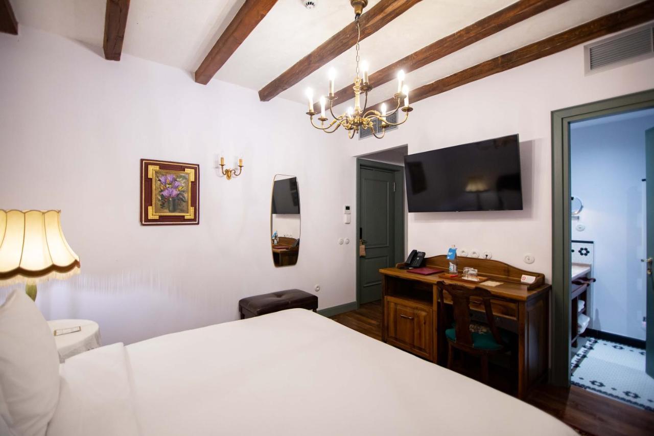 Vila Ebel Hotel Pool & Spa Korce Ngoại thất bức ảnh