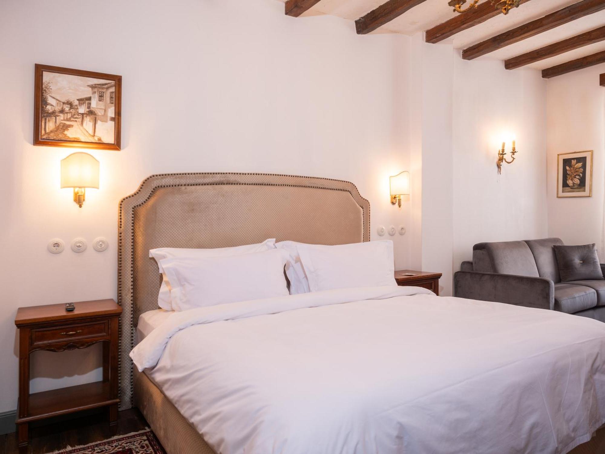 Vila Ebel Hotel Pool & Spa Korce Ngoại thất bức ảnh