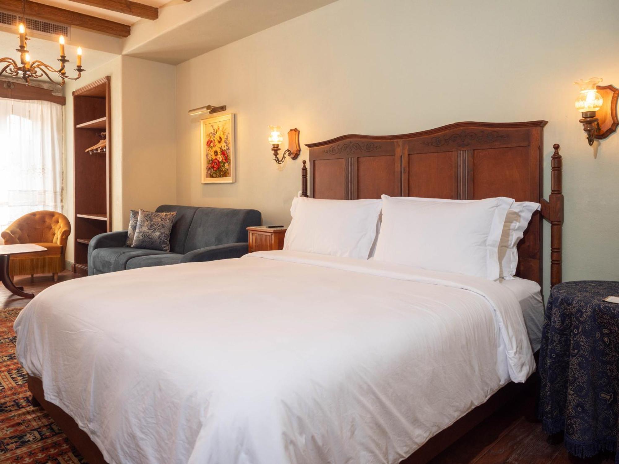 Vila Ebel Hotel Pool & Spa Korce Ngoại thất bức ảnh
